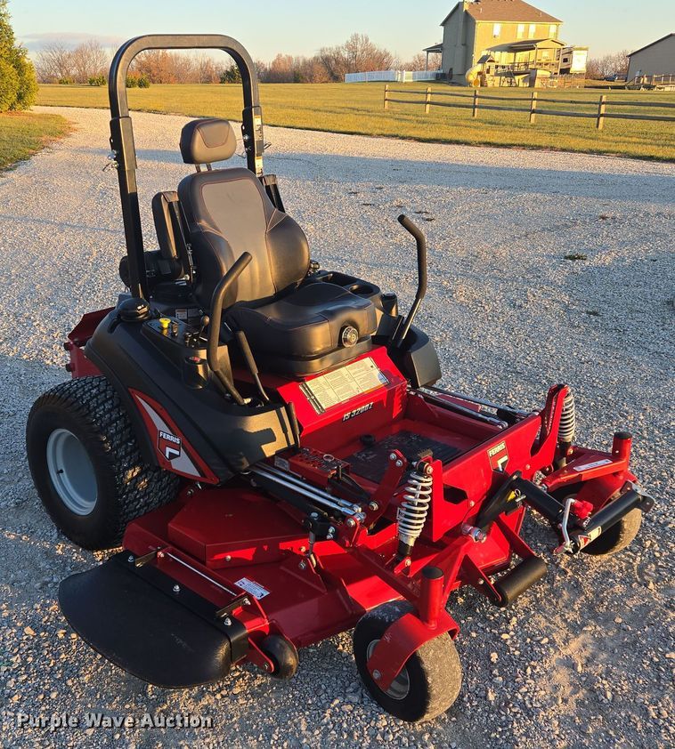 image for item EQ3798 Ferris  IS 3200Z ZTR lawn mower