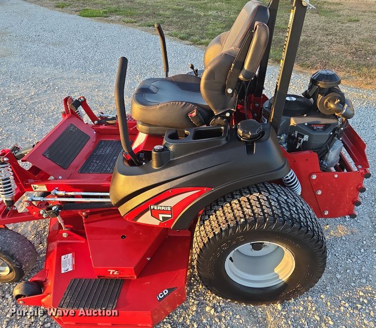 image for item EQ3798 Ferris  IS 3200Z ZTR lawn mower