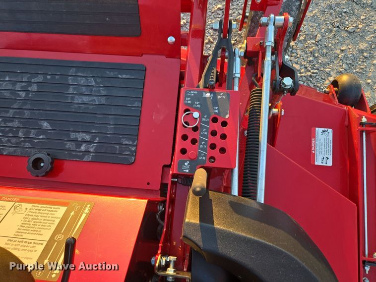 image for item EQ3798 Ferris  IS 3200Z ZTR lawn mower