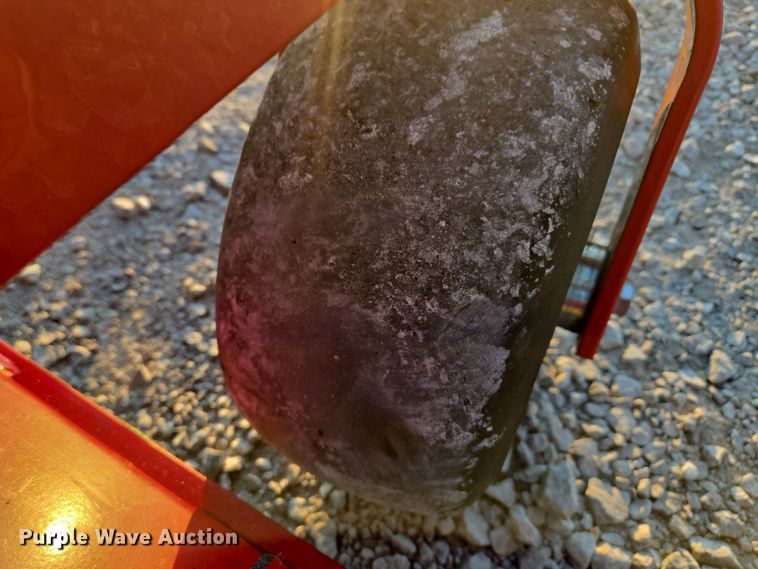 image for item EQ3798 Ferris  IS 3200Z ZTR lawn mower