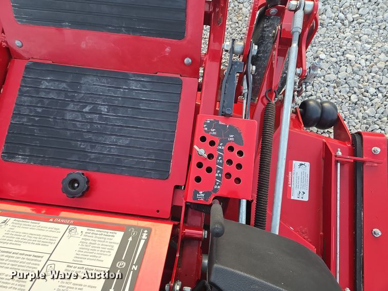 image for item EQ3799 Ferris  IS 2100Z ZTR lawn mower