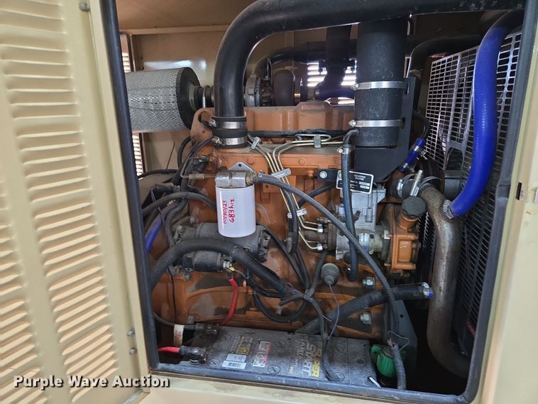 image for item EQ3801 2001 Generac  2000 Series  generator