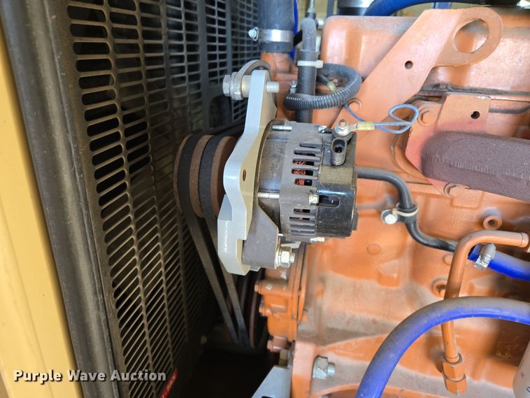 image for item EQ3801 2001 Generac  2000 Series  generator