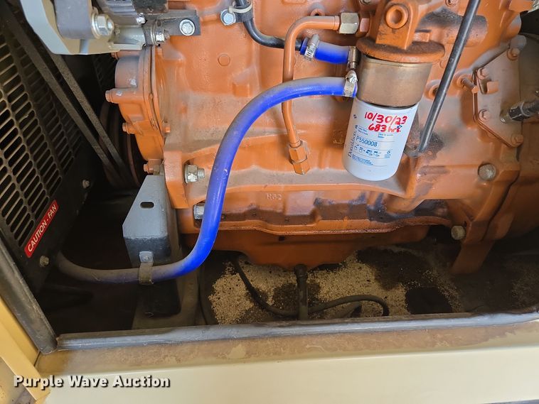 image for item EQ3801 2001 Generac  2000 Series  generator