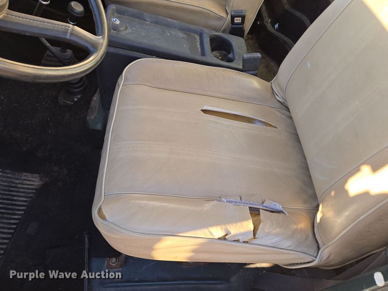 image for item EQ3839 1984 Jeep  CJ 8 Scrambler  SUV