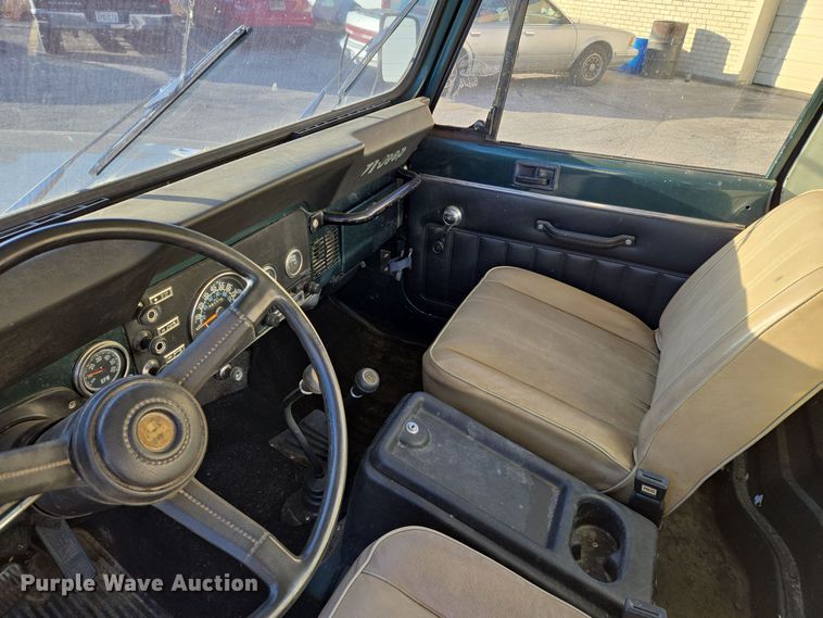 image for item EQ3839 1984 Jeep  CJ 8 Scrambler  SUV