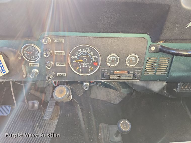 image for item EQ3839 1984 Jeep  CJ 8 Scrambler  SUV