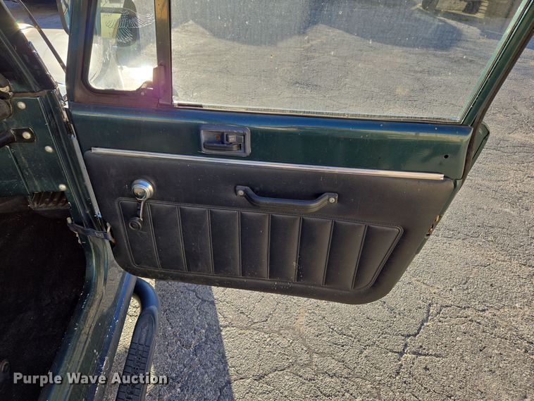 image for item EQ3839 1984 Jeep  CJ 8 Scrambler  SUV