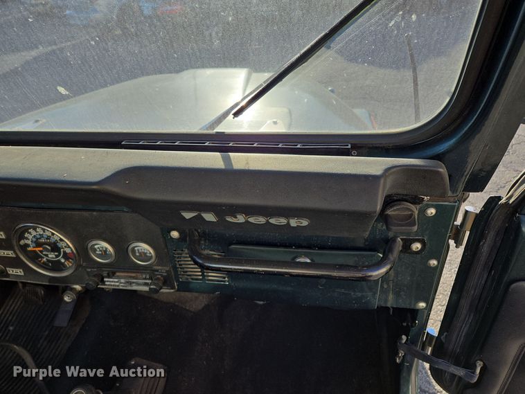 image for item EQ3839 1984 Jeep  CJ 8 Scrambler  SUV