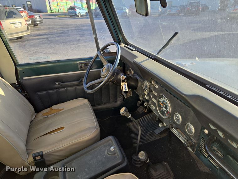 image for item EQ3839 1984 Jeep  CJ 8 Scrambler  SUV