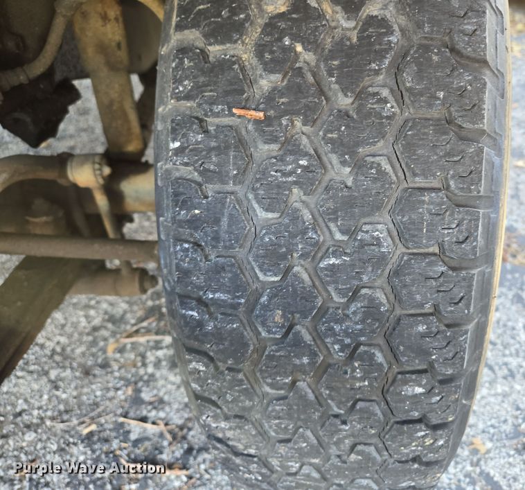 image for item EQ3839 1984 Jeep  CJ 8 Scrambler  SUV