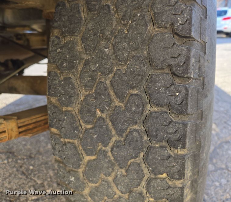 image for item EQ3839 1984 Jeep  CJ 8 Scrambler  SUV