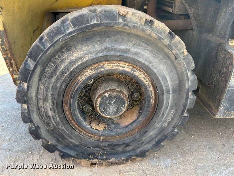 image for item EQ6001 Hyster H50XM forklift