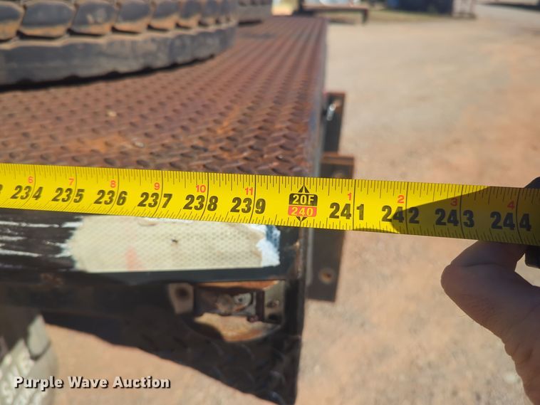 image for item ER4555 2000 International 4700 flatbed truck