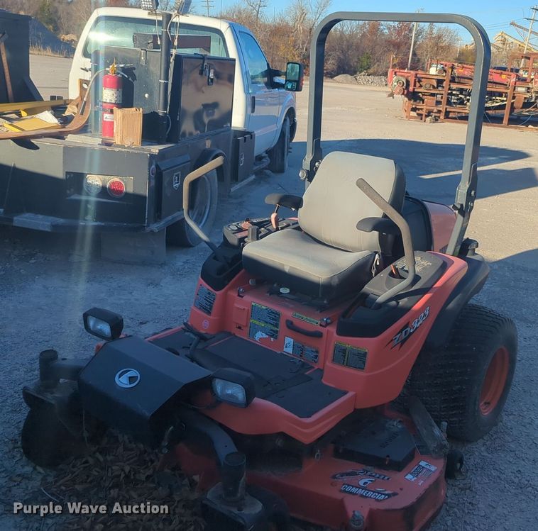 image for item ER4576 2009 Kubota ZD323 ZTR lawn mower