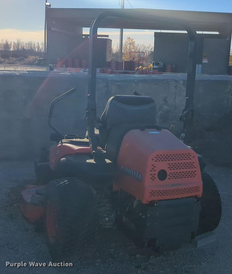 image for item ER4576 2009 Kubota ZD323 ZTR lawn mower