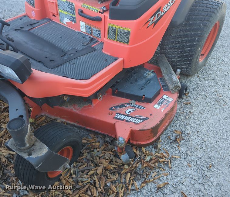 image for item ER4576 2009 Kubota ZD323 ZTR lawn mower