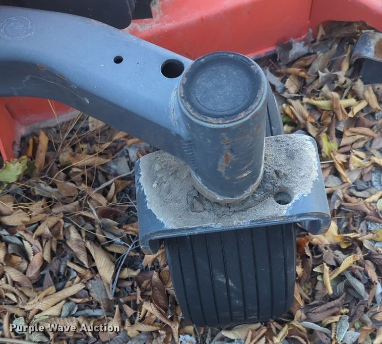 image for item ER4576 2009 Kubota ZD323 ZTR lawn mower