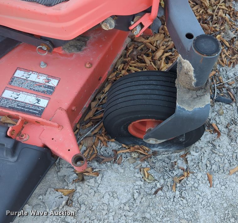 image for item ER4576 2009 Kubota ZD323 ZTR lawn mower