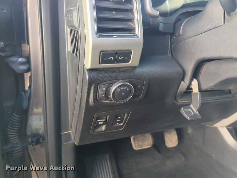 image for item ER4594 2018 Ford F150 SuperCrew pickup truck