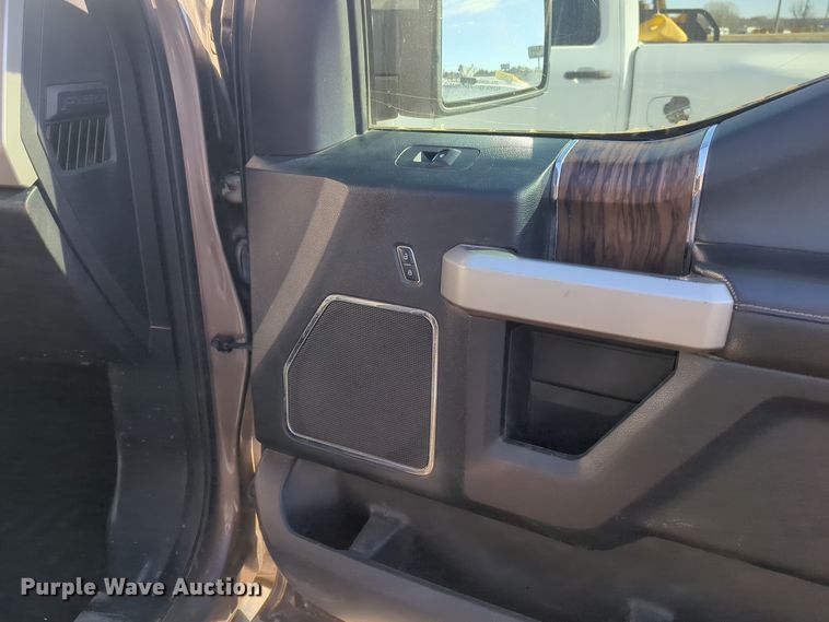 image for item ER4594 2018 Ford F150 SuperCrew pickup truck