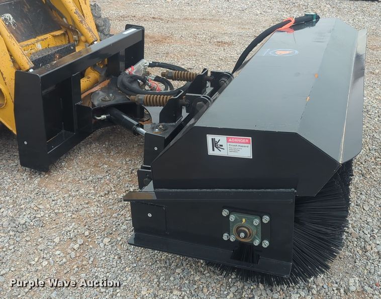 image for item ER4607 Wolverine PAB-11-72W broom