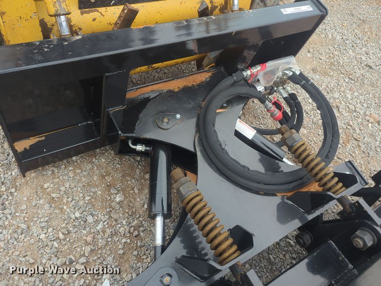 image for item ER4607 Wolverine PAB-11-72W broom