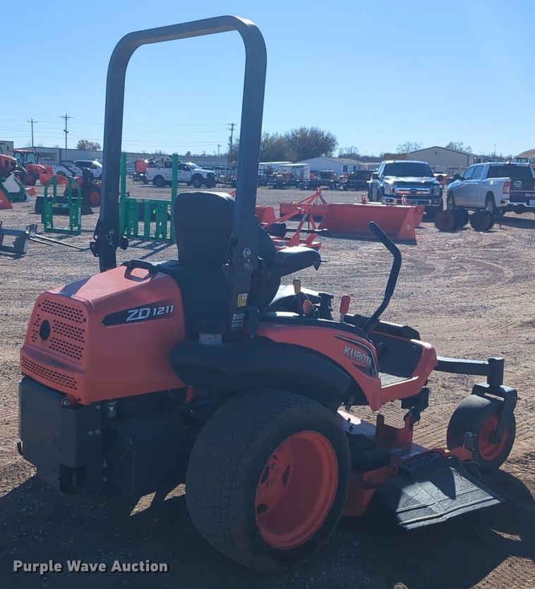 image for item ER4625 2020 Kubota ZD1211 ZTR lawn mower