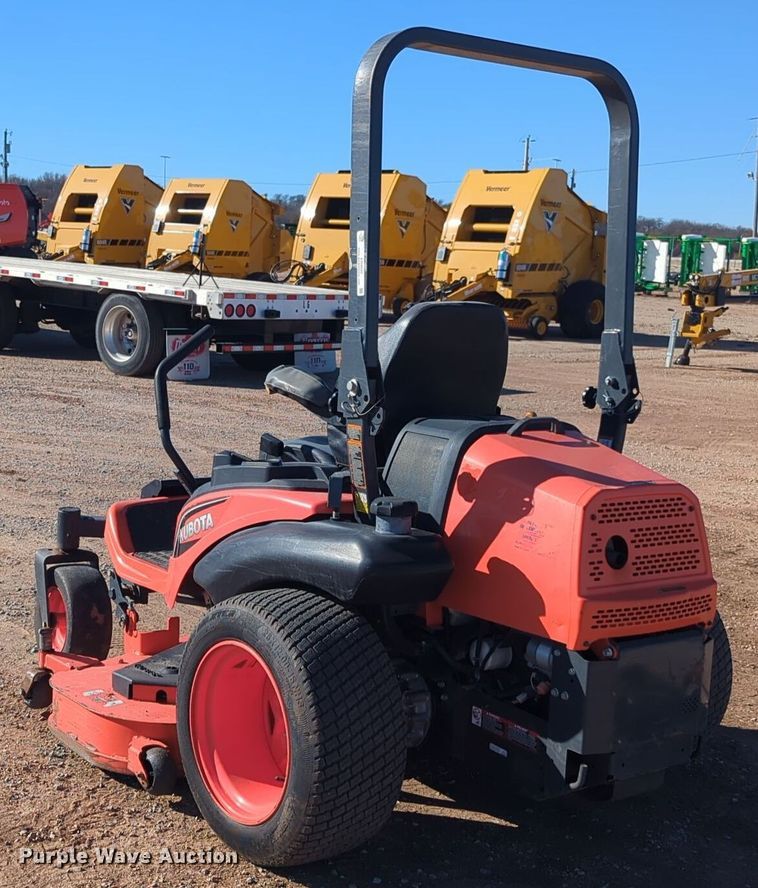 image for item ER4625 2020 Kubota ZD1211 ZTR lawn mower