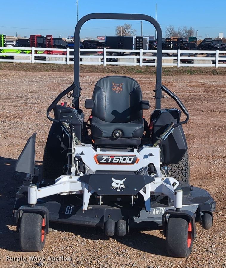 image for item ER4672 2022 Bobcat ZT6100 ZTR lawn mower