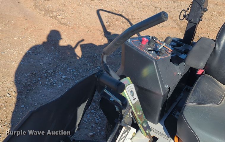 image for item ER4672 2022 Bobcat ZT6100 ZTR lawn mower