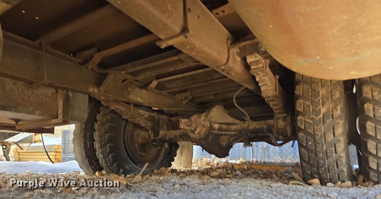 image for item ER5013 1949 Ford school bus