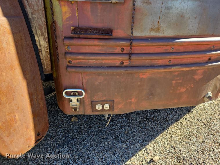 image for item ER5013 1949 Ford school bus