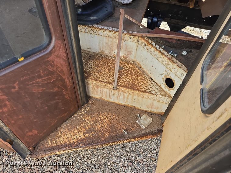 image for item ER5013 1949 Ford school bus