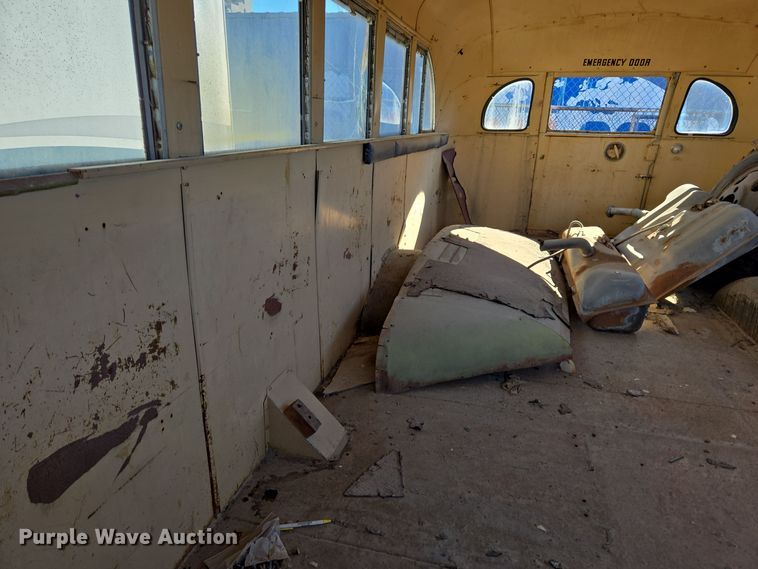 image for item ER5013 1949 Ford school bus