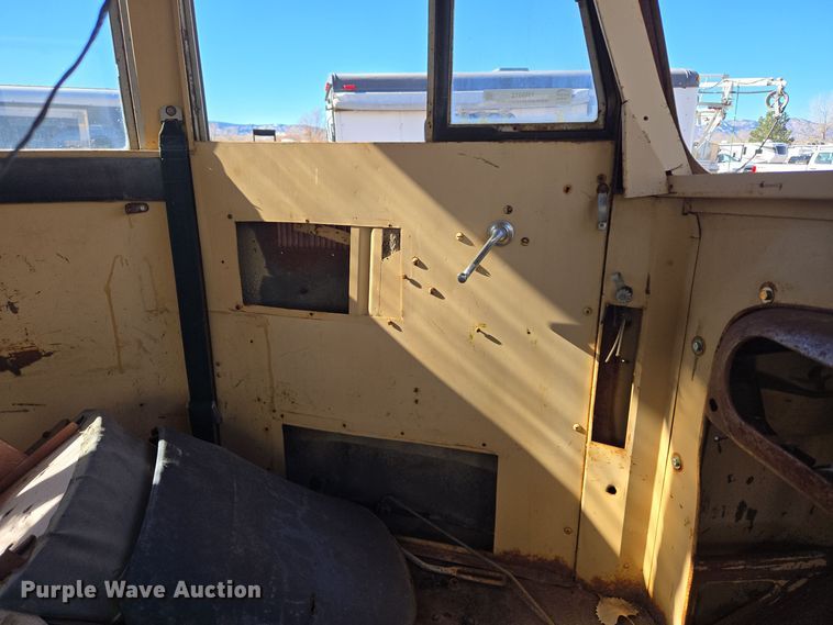 image for item ER5013 1949 Ford school bus