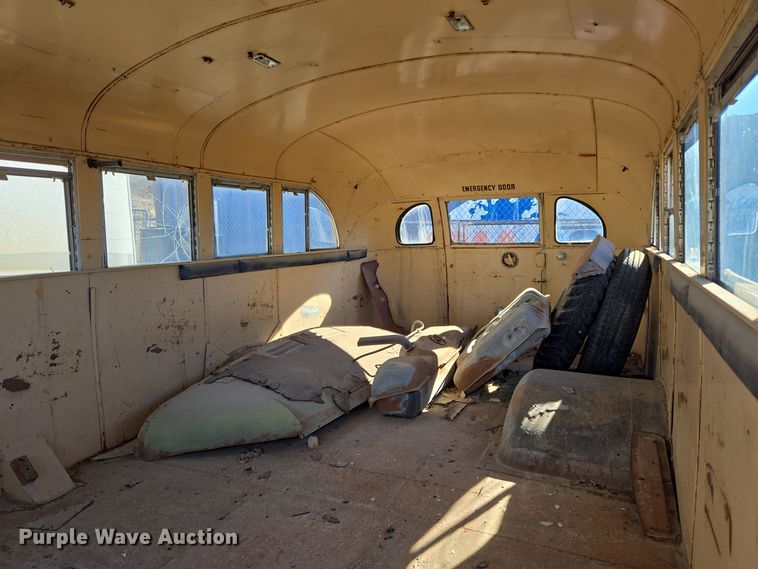 image for item ER5013 1949 Ford school bus