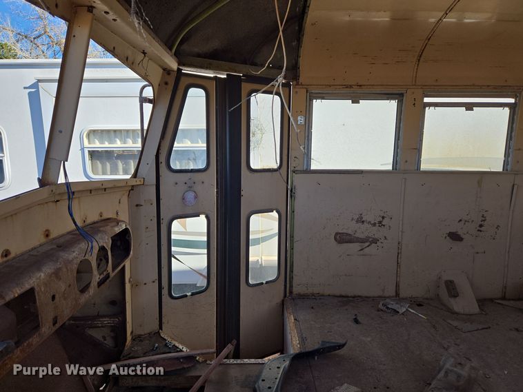 image for item ER5013 1949 Ford school bus