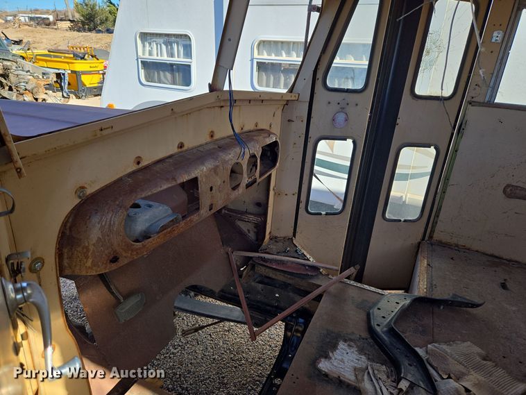 image for item ER5013 1949 Ford school bus