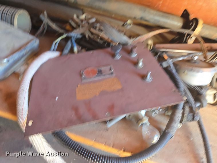 image for item ER5013 1949 Ford school bus