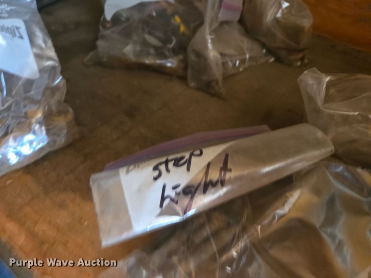 image for item ER5013 1949 Ford school bus