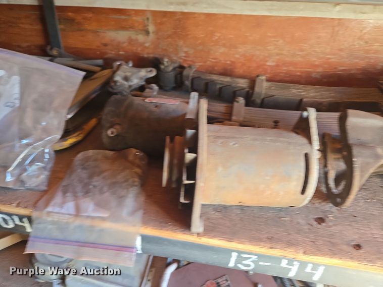 image for item ER5013 1949 Ford school bus