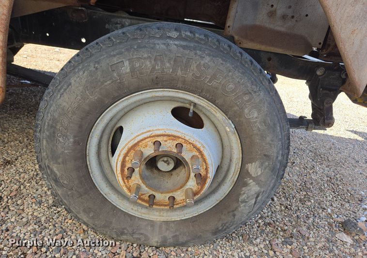 image for item ER5013 1949 Ford school bus