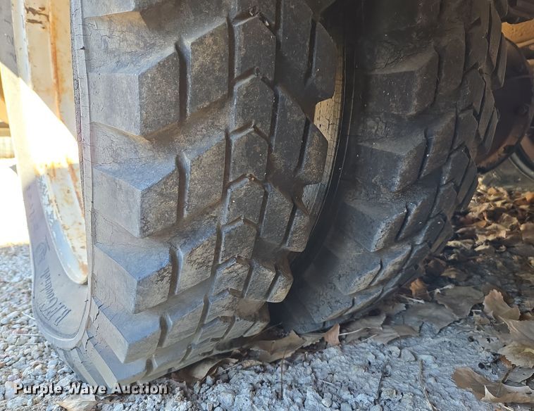 image for item ER5013 1949 Ford school bus