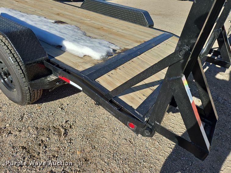 image for item ER5015 2005 Diamond T equipment trailer