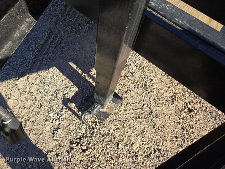 image for item ER5015 2005 Diamond T equipment trailer