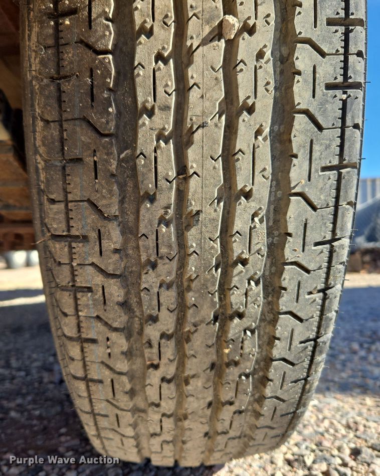 image for item ER5018 2006 Top Hat equipment trailer