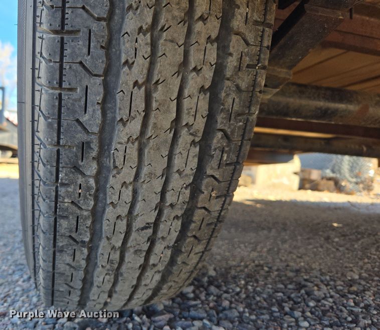 image for item ER5018 2006 Top Hat equipment trailer