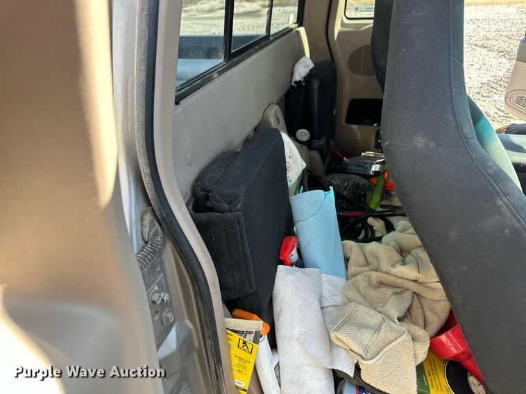 image for item ER8334 2003 Ford Ranger XLT SuperCab pickup truck