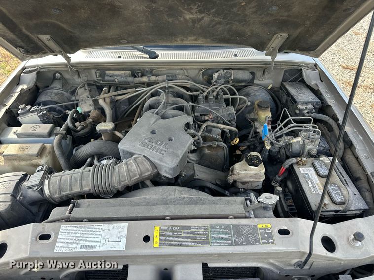 image for item ER8334 2003 Ford Ranger XLT SuperCab pickup truck